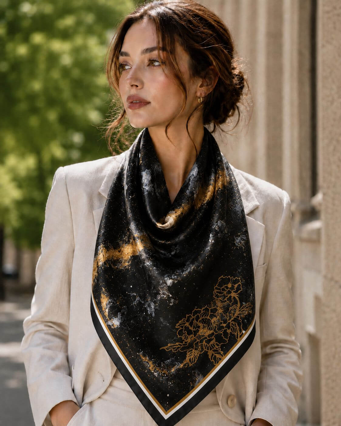 Golden peony - 90 x 90 cm ( Banarasi Silk)